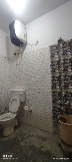 3 BHK Flat In Siri Chowdeshwari Enclave For Sale  In Purnapragnya Layout