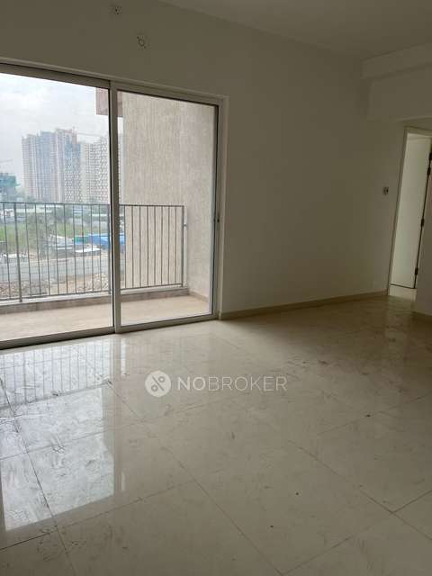 2 BHK Flat In Manjari Godrej Boulevard For Sale  In Manjari Khurd