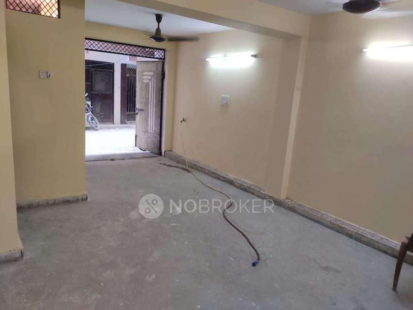 4 BHK Flat For Sale  In  Sector 4