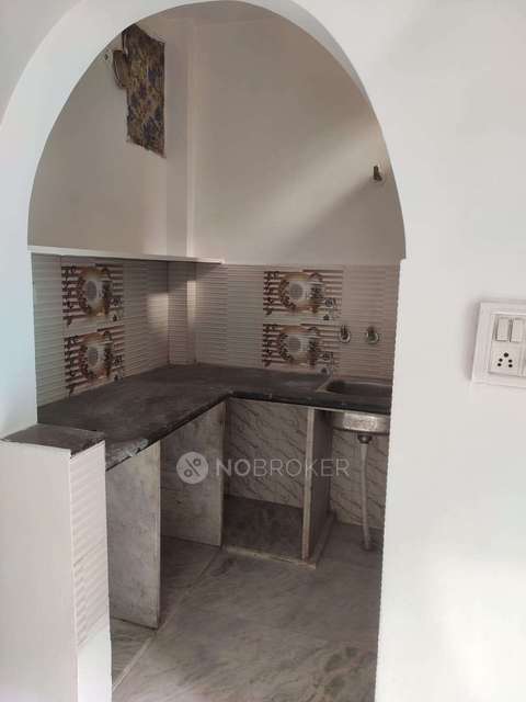 4 BHK Flat For Sale  In  Sector 4