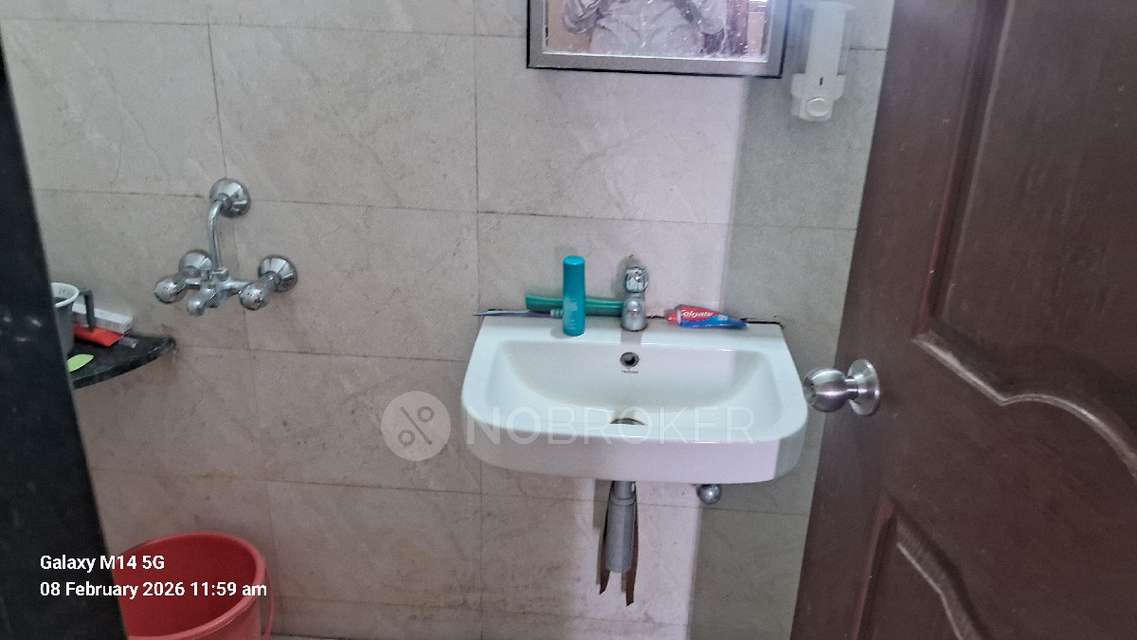 2 BHK Flat for Rent  In Petrol Pump