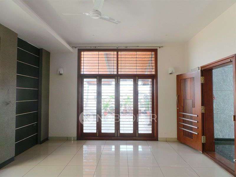 3 BHK Flat In Standalone Building  for Rent  In Indiranagar