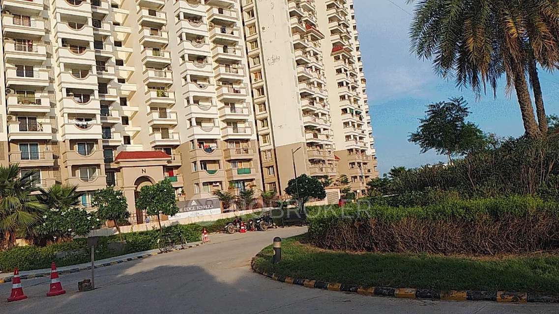 2 BHK Flat for Rent  In Ramprastha The Edge Towers