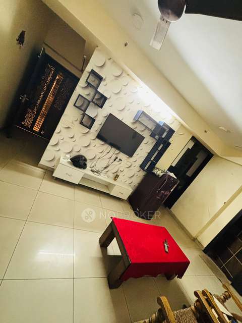 Single Room for Male In 2 BHK  In Panchsheel Hynish In Sector 1, Uttar Pradesh