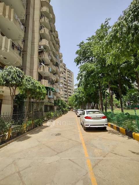 3 BHK Flat In Ansal Sushant Apartment for Rent  In Sector 43