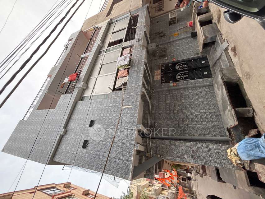 4+ BHK Flat For Sale  In Badarpur