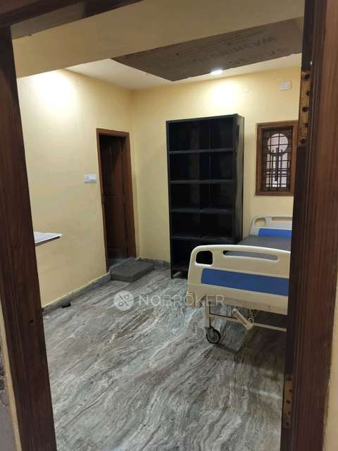 4 BHK Flat In Padma Palace for Rent  In Mettuguda