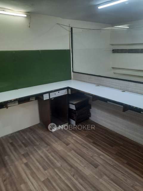 Office in Malad West, Mumbai for Rent 