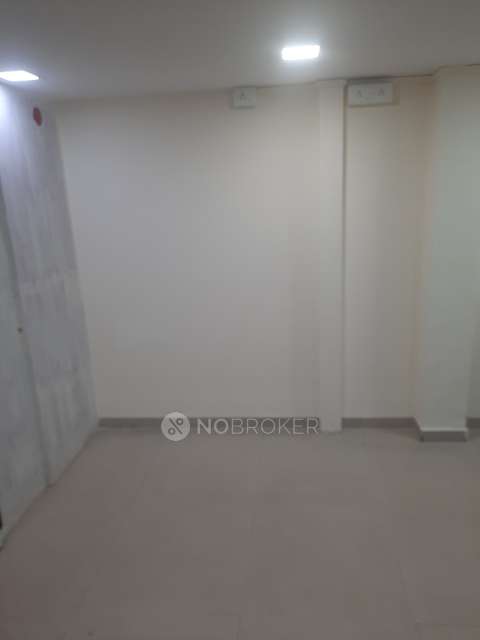 Office in Malad West, Mumbai for Rent 