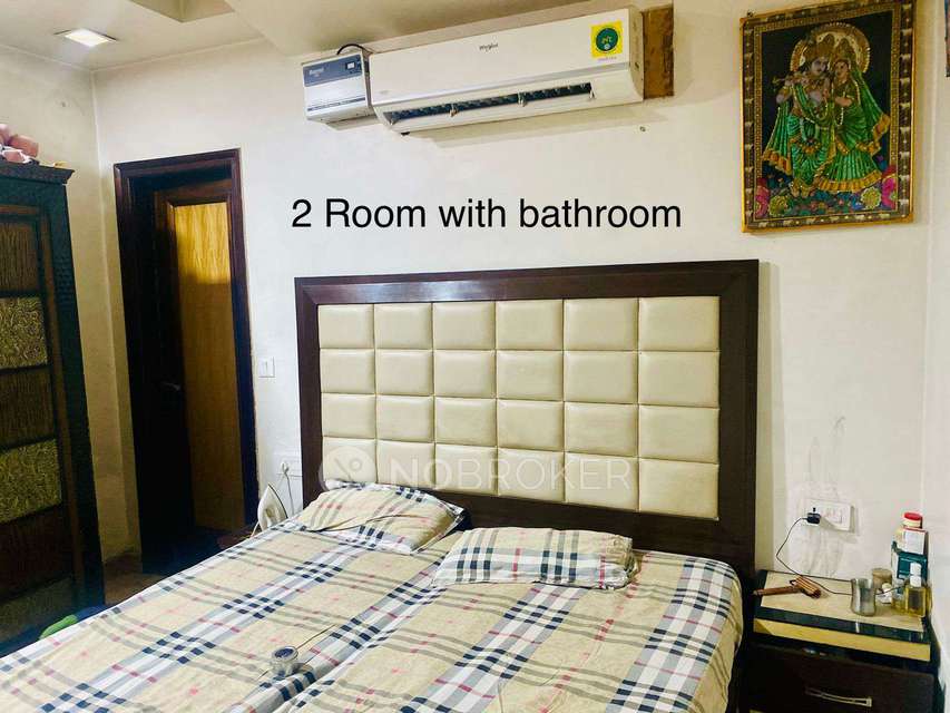 4+ BHK Flat In Standalone Building  For Sale  In Vivek Vihar