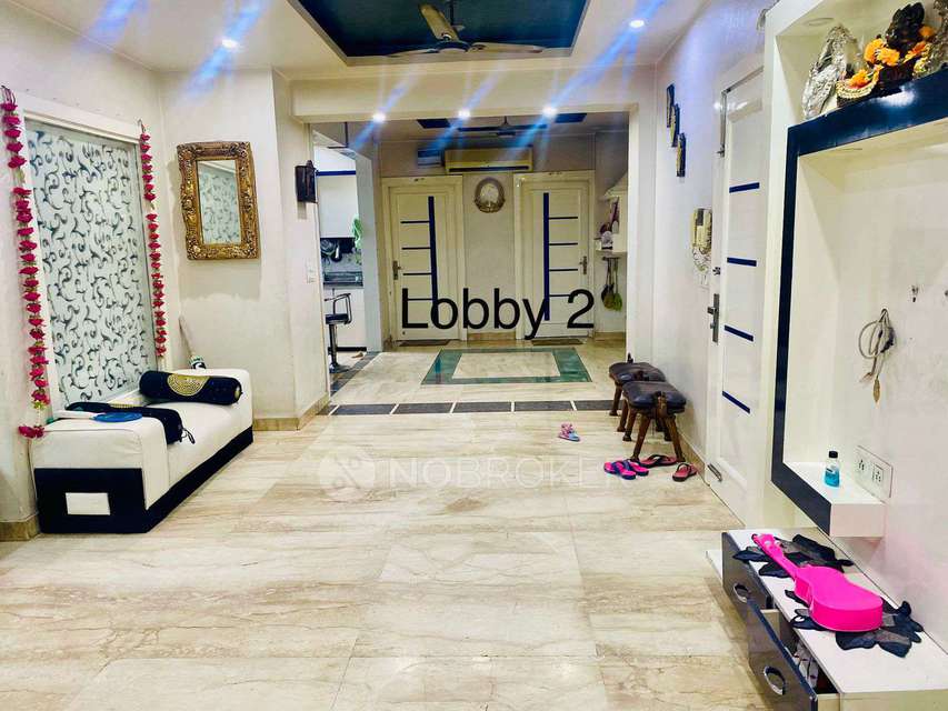 4+ BHK Flat In Standalone Building  For Sale  In Vivek Vihar