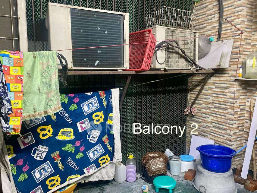 4+ BHK Flat In Standalone Building  For Sale  In Vivek Vihar