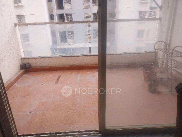 2 BHK Flat In Ravinanda Skylights, Wagholi for Rent  In Hxqp+2qp Skylights Apartment Building-a, Skylights Apartment, Ashtapur, Pune, Maharashtra 412207, India