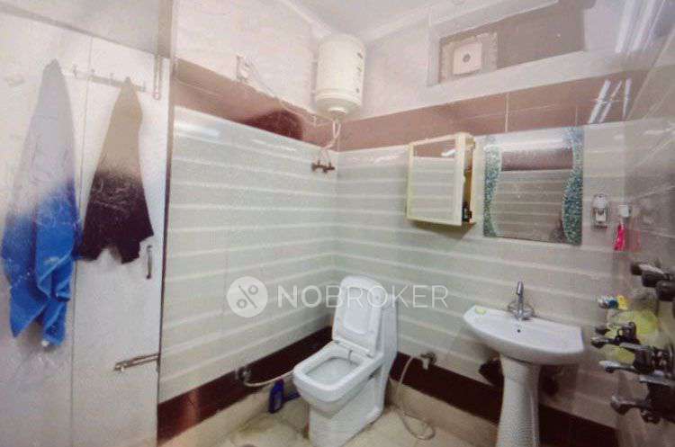 4+ BHK Flat In Hardev Nagar  For Sale  In B-37b, B-37b, Gali Number 1, Laldora, Jharoda, Burari, New Delhi, Delhi, 110084, India