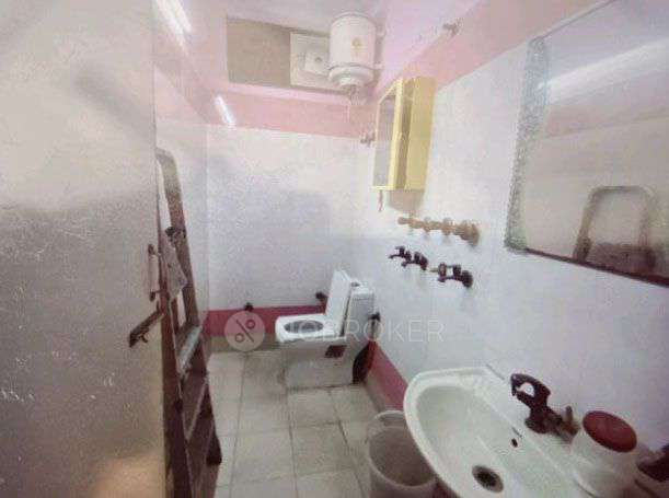 4+ BHK Flat In Hardev Nagar  For Sale  In B-37b, B-37b, Gali Number 1, Laldora, Jharoda, Burari, New Delhi, Delhi, 110084, India