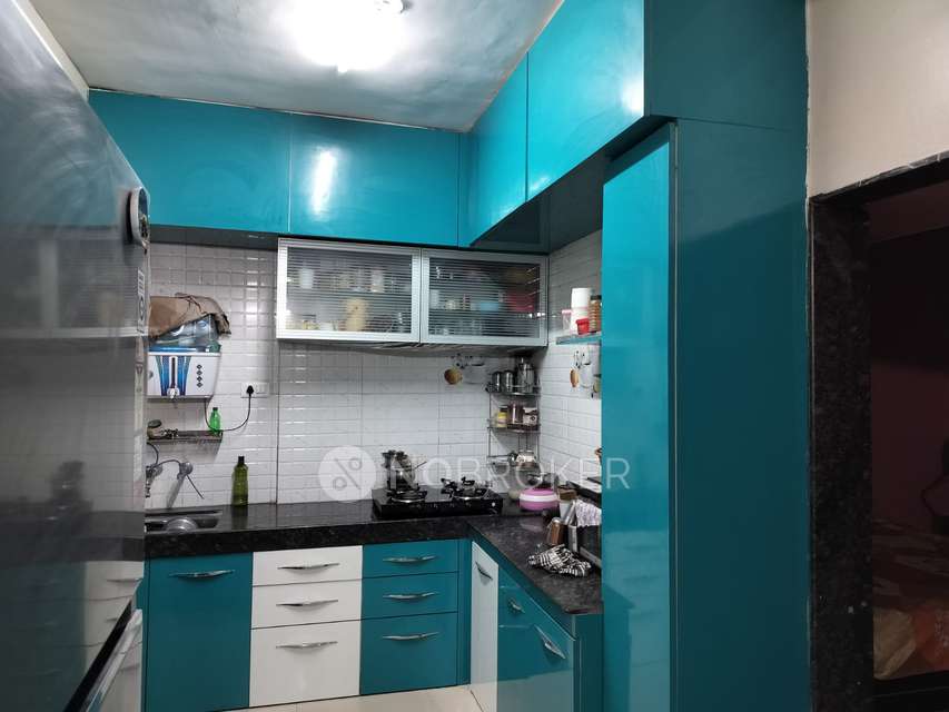 2 BHK Flat In Golden Plaza For Sale  In  Manjri Bk