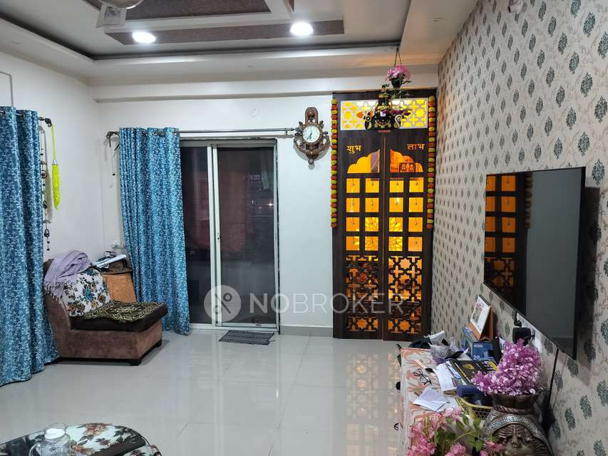 2 BHK Flat In Golden Plaza For Sale  In  Manjri Bk
