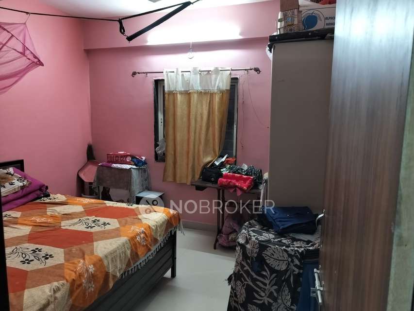 2 BHK Flat In Golden Plaza For Sale  In  Manjri Bk