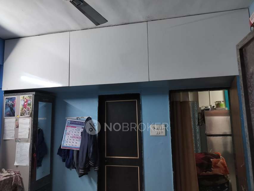 2 BHK Flat In Golden Plaza For Sale  In  Manjri Bk