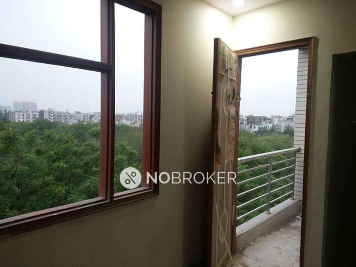 1 BHK Flat In Shree Krishna Apartment For Sale  In Dwarka