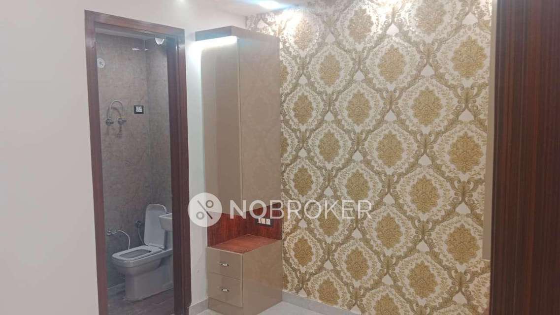 2 BHK Flat In Standalone Building  For Sale  In Razapur Khurd