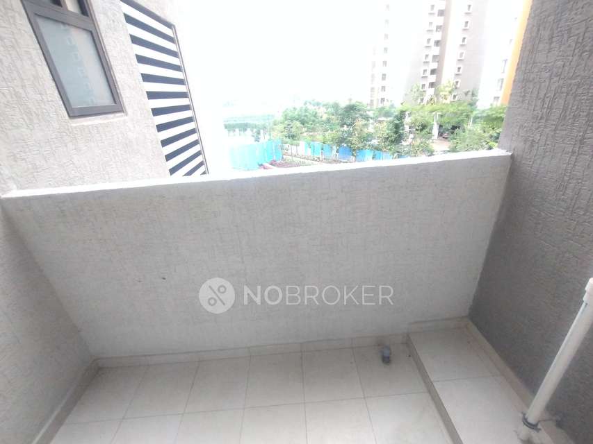 2 BHK Flat In Shapoorji Pallonji Sensorium for Rent  In Hinjewadi