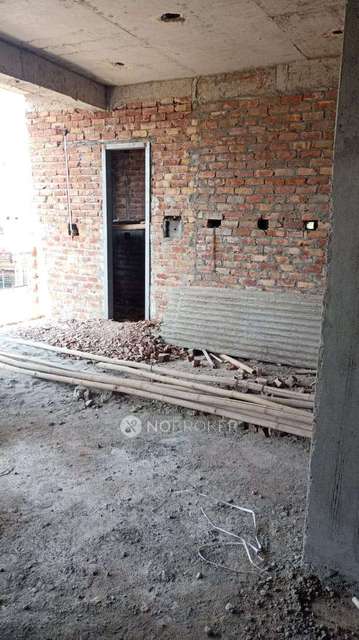 4+ BHK Flat For Sale  In Narela