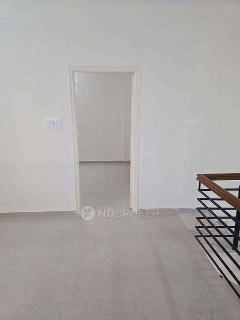 3 BHK Flat In Bindu Arpan Apartments For Sale  In Bendre Nagar, Bengalur