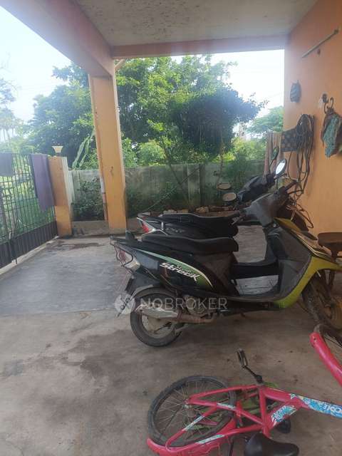 2 BHK Flat In Ggn Kudil For Sale  In Urapakkam Railway Station