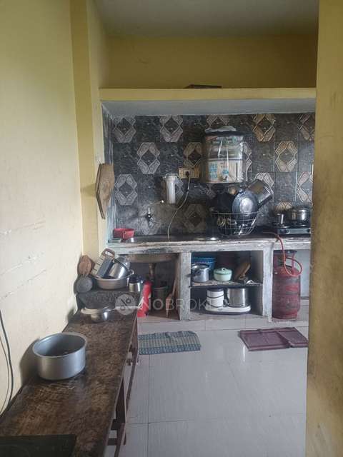 2 BHK Flat In Ggn Kudil For Sale  In Urapakkam Railway Station