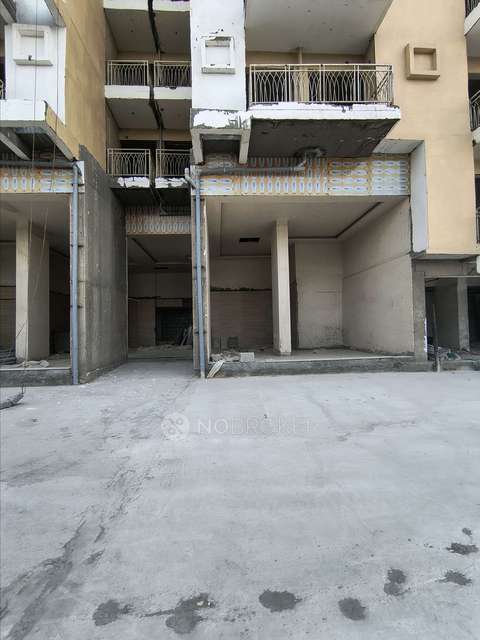 2 BHK Flat In Mahagun Maverick For Sale  In Noida Ext Sector 16c