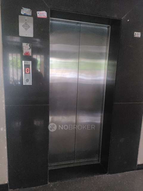 2 BHK Flat In Swapnalok for Rent  In Kalepadal