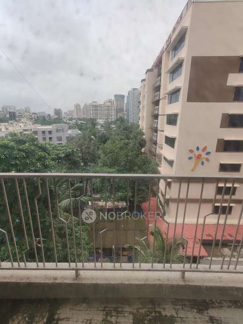 2 BHK Flat In Malad Apartment, Malad West For Sale  In Chincholi Phatak