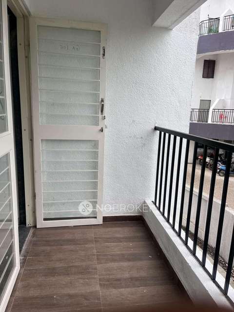 2 BHK Flat In Genesis  for Rent  In Maan