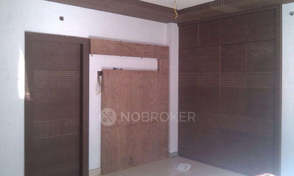 4+ BHK House For Sale  In Padur