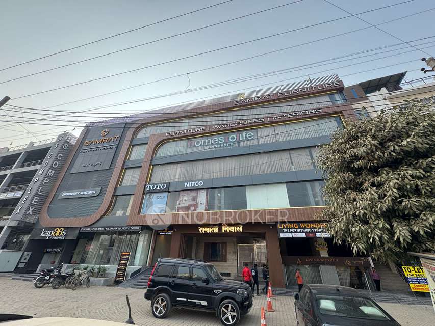 Showroom in Sector 62, Gurgaon for Rent 