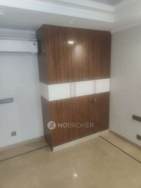 4 BHK Flat In Standalone Building	 For Sale  In Sector 43