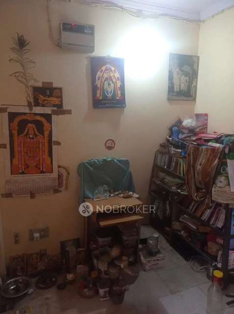 1 BHK Flat In Ashram For Sale  In Hari Nagar Ashram