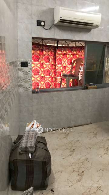 1 RK Flat In Surmawala Building  for Rent  In Umerkhadi