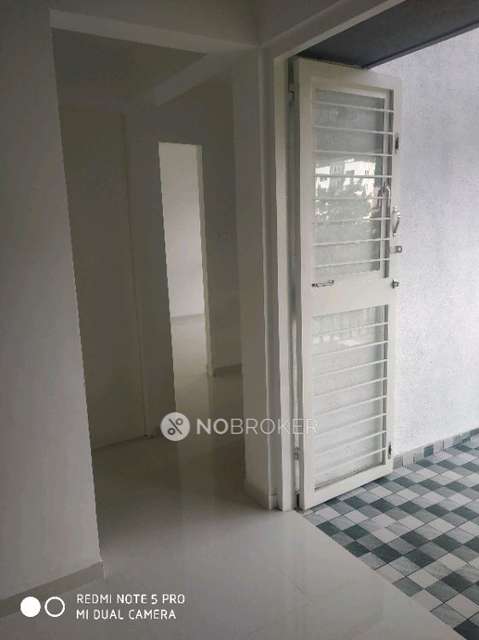 1 BHK Flat In Shreeji Silvana for Rent  In Somatane