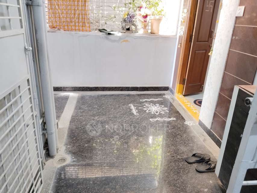 2 BHK Flat In Bhaskar Krishna Gowri Nilayam For Sale  In Medibavi,seethapalmandi