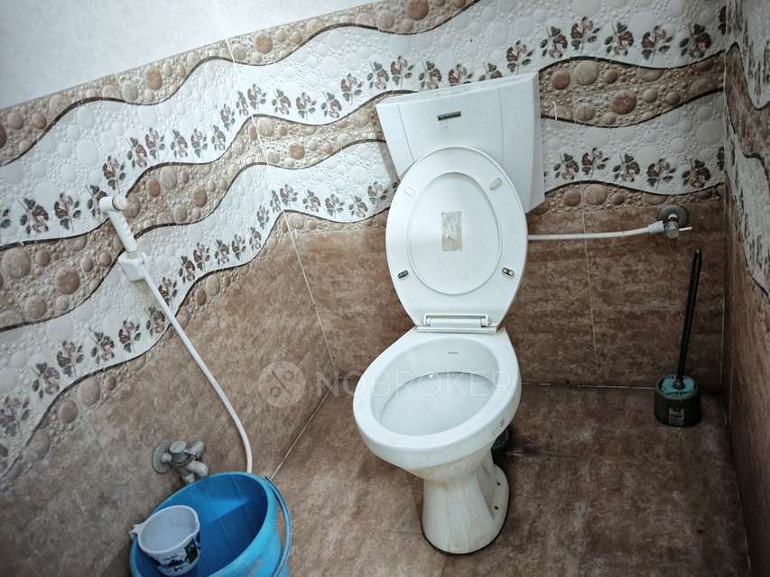 2 BHK Flat In Bhaskar Krishna Gowri Nilayam For Sale  In Medibavi,seethapalmandi