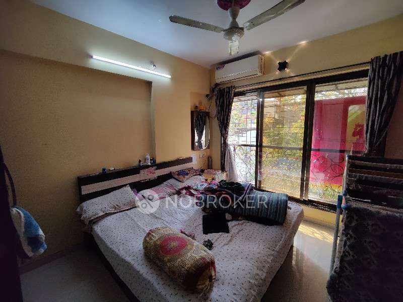 2 BHK Flat In Raj Kamal For Sale  In Kandivali West