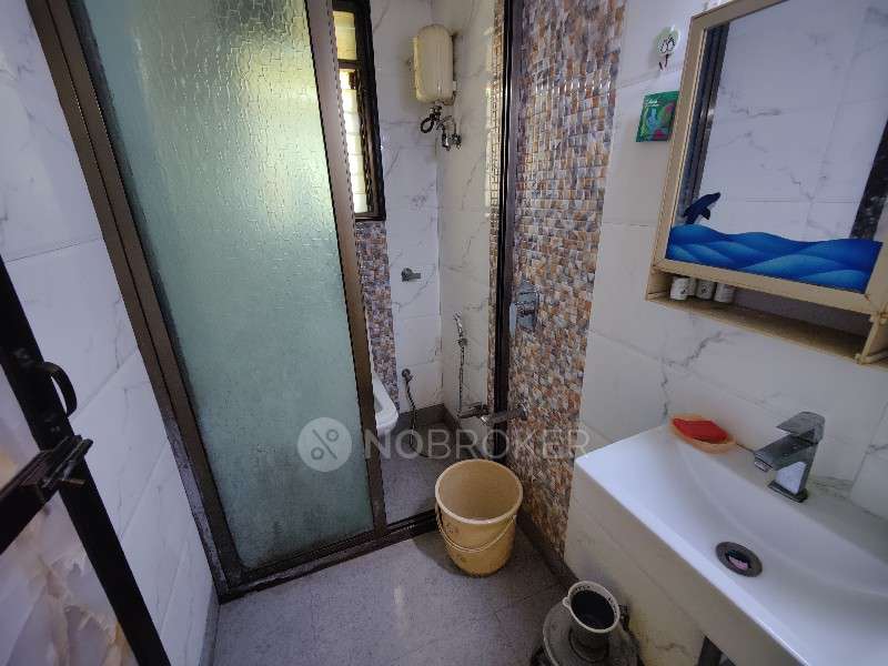 2 BHK Flat In Raj Kamal For Sale  In Kandivali West