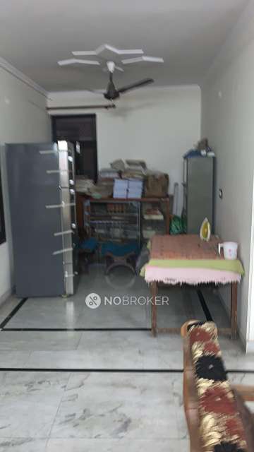 4+ BHK Flat In Builder Floor For Sale  In Model Town