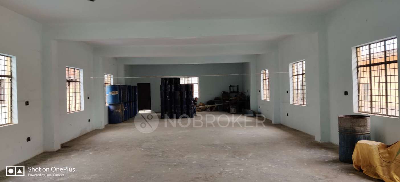 Industrial Building in Roza Yakubpur, Greater Noida for Rent 