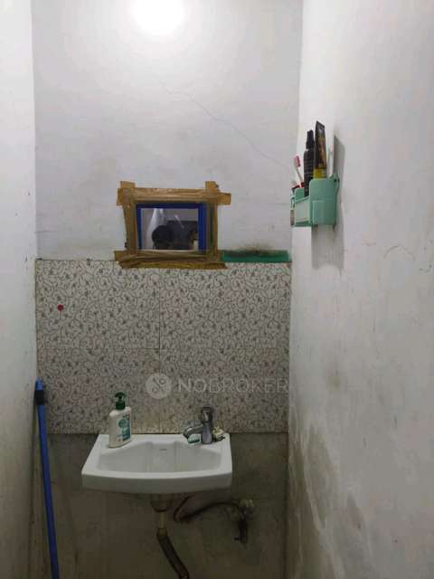 Single Room for Male In 1 BHK  In A1, 2 Lotus, Premsadan Housing Society, Ajantha Nagar, Chinchwad, Pimpri-chinchwad, Maharashtra 411019, India