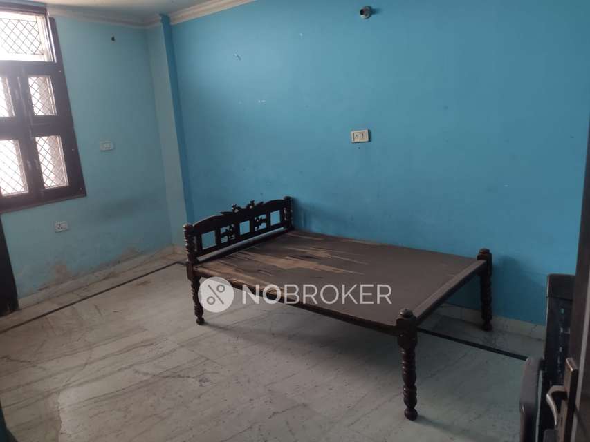 3 BHK Flat for Rent  In Ramesh Nagar