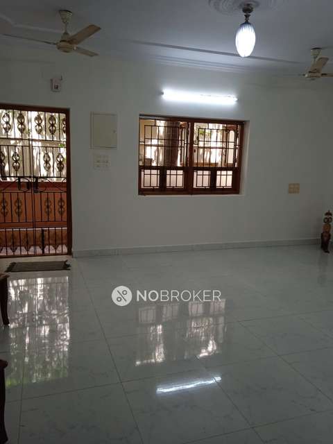 3 BHK Flat In Himayam Sujatha Nivas For Sale  In Kodambakkam