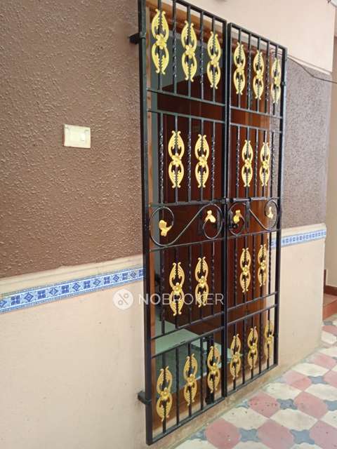 3 BHK Flat In Himayam Sujatha Nivas For Sale  In Kodambakkam